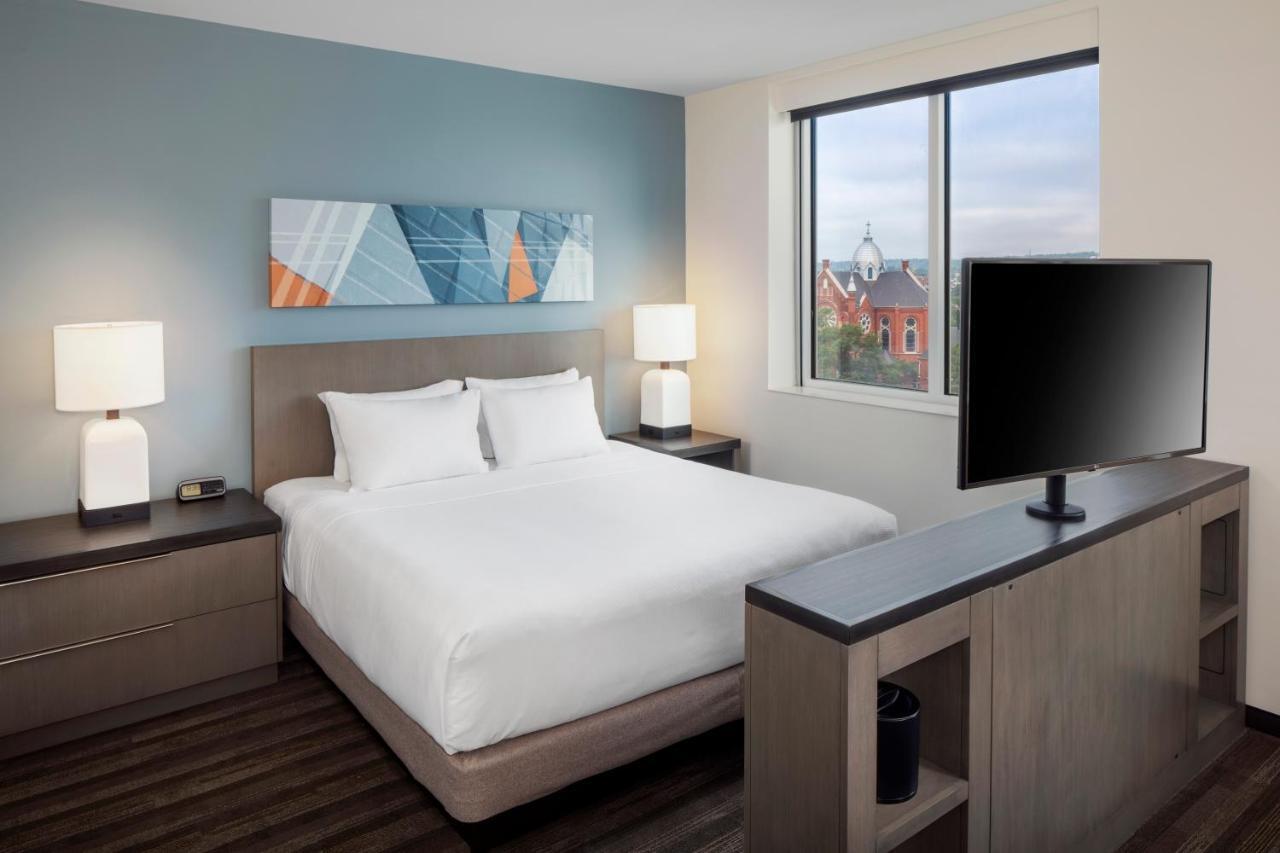 Отель Hyatt House Augusta Downtown Экстерьер фото